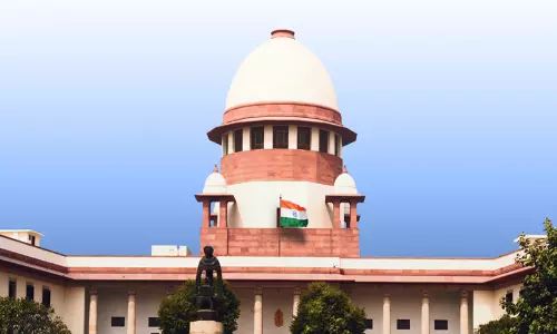 ഇംഗ്ലീഷ് അറിയാമെങ്കിലും അവർ സംസാരിക്കാൻ തയാറല്ല; മലയാളികളെക്കുറിച്ച് സുപ്രീം കോടതി