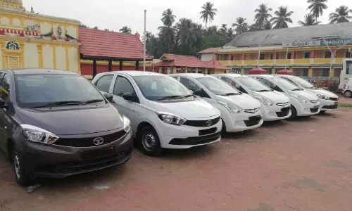 കാ​റു​ക​ൾ വാ​ട​ക​ക്കെ​ടു​ത്ത് മ​റി​ച്ചു​വി​ൽ​ക്ക​ൽ;  സം​ഘ​ത്ത​ല​വ​ൻ അ​റ​സ്റ്റി​ൽ