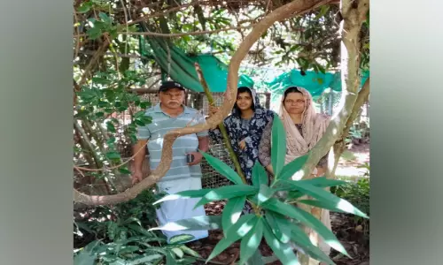 ഇ​ന്ന് ജൈ​വ വൈ​വി​ധ്യ ദി​നം;  നാ​ടി​ന്റെ ജൈ​വ​സ​മ്പ​ത്തി​ന്   കാ​വ​ലാ​യി റ​സാ​ഖും കു​ടും​ബ​വും