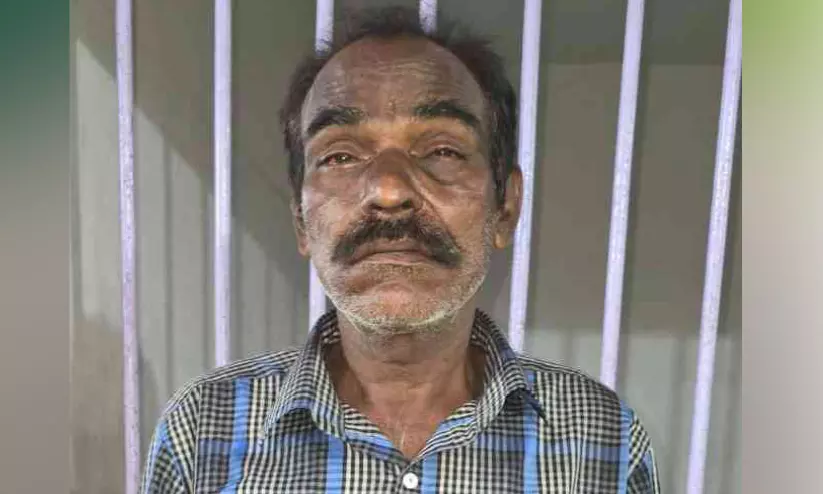 പൂച്ചക്കാട് സ്വർണ കവർച്ച; പ്രതിയെ തിരിച്ചറിയാൻ സഹായിച്ചത് ഹവായ് ചെരിപ്പ് പൂച്ചക്കാട് സ്വർണ കവർച്ച; പ്രതിയെ തിരിച്ചറിയാൻ സഹായിച്ചത് ഹവായ് ചെരിപ്പ്