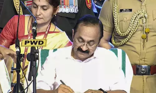 മുനമ്പത്ത് നിന്ന് ആരെയും കുടിയൊഴിപ്പിക്കില്ല; എൽ.ഡി.എഫ് സർക്കാർ പോണപോക്കിൽ എട്ടിന്റെ പണിതന്നു -വി.ഡി. സതീശൻ