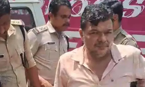 സ്വർണാഭരണങ്ങൾ മാറ്റി വിഗ്രഹത്തിൽ വ്യാജൻ വെച്ചു; മേൽശാന്തി അറസ്റ്റിൽ