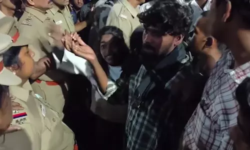 തമിഴ്നാട്ടിൽ 10 വയസ്സുകാരിയെ തട്ടിക്കൊണ്ടുപോയി കൊലപ്പെടുത്തിയ കേസിൽ രണ്ടു പേർ പിടിയിൽ; ക്രമസമാധാനം തകർന്നെന്ന് ഡി.എം.കെ