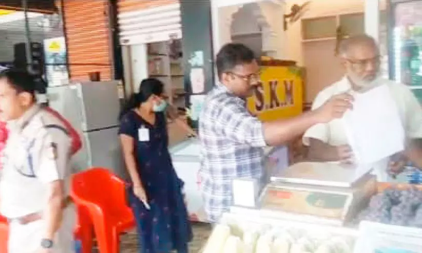 നഗരത്തിൽ ലഹരിക്കെതിരെ പരിശോധന ശക്തമാക്കി അധികൃതർ നഗരത്തിൽ ലഹരിക്കെതിരെ പരിശോധന ശക്തമാക്കി അധികൃതർ