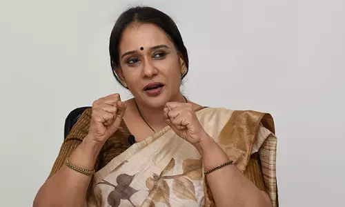 സംഘടനയിൽ നടക്കുന്ന ഒരുകാര്യവും അംഗങ്ങൾ അറിയുന്നില്ല; അമ്മ നേതൃത്വത്തിനെതിരെ മാലാ പാർവതി