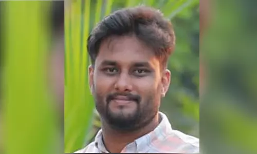 ട്രെയിനിൽനിന്ന് ചാടാനൊരുങ്ങിയ ആറു വയസ്സുകാരന്​ രക്ഷകനായി ടി.ടി.ഇ