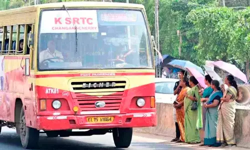 പ്രായ-വരുമാന പരിധികളില്ലാതെ കെ.എസ്.ആർ.ടി.സി സൗജന്യയാത്ര സർക്കാർ എങ്ങനെ നടപ്പാക്കും? മന്ത്രിസഭാ യോഗം ഇന്ന്