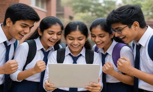 സി.ബി.എസ്.ഇ പുനർമൂല്യനിർണയ പ്രതിസന്ധിക്ക് പരിഹാരമായില്ല; വിദഗ്ധ സമിതി യോഗം ചേർന്നു, ഉത്തരക്കടലാസ് കോപ്പിക്ക് അപേക്ഷിക്കാനുള്ള സമയം നീട്ടി