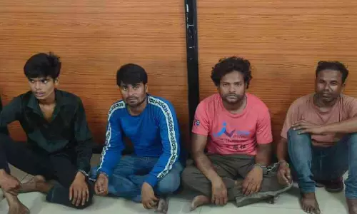 18 ല​ക്ഷ​ത്തി​ന്റെ മൊ​ബൈ​ൽ ഫോ​ൺ മോ​ഷ​ണം: നാ​ലു​പേ​ർ അ​റ​സ്റ്റി​ൽ