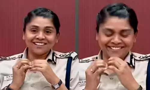 കോയമ്പത്തൂരിൽ പത്തുവയസ്സുകാരിയെ ബലാത്സംഗം ചെയ്ത് കൊന്ന കേസ്; പത്രസമ്മേളനത്തിനിടെ പൊലീസുകാർ ചിരിക്കുന്ന വീഡിയോ വിവാദത്തിൽ