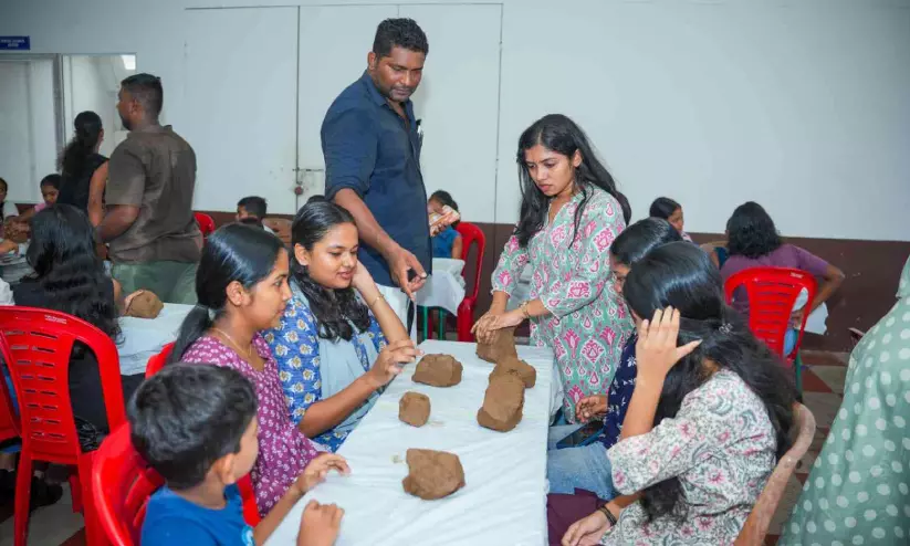 കുട്ടികൾക്ക് കലാക്യാമ്പ് കുട്ടികൾക്ക് കലാക്യാമ്പ്
