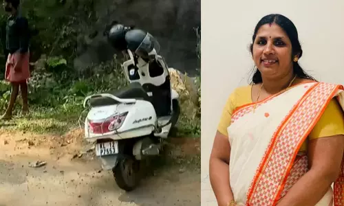 ‘ആനകളെ കണ്ട് സ്കൂട്ടർ ഇട്ടിട്ട് രണ്ടുപേരും തിരിഞ്ഞോടി, പിറകിലൂടെ വന്നാണ് ആക്രമിച്ചത്’