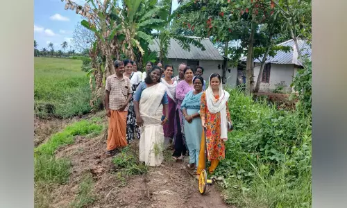 ദുരിതത്തുരുത്തിൽ വഴിമുട്ടി 35 കുടുംബങ്ങൾ