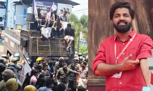 ‘ജല പീരങ്കിയല്ല, തീ തുപ്പുന്ന പീരങ്കി കൊണ്ടുവാ.. നമുക്ക് കാണാം’ -പി.എം. ആർഷോ ‘ജല പീരങ്കിയല്ല, തീ തുപ്പുന്ന പീരങ്കി കൊണ്ടുവാ.. നമുക്ക് കാണാം’ -പി.എം. ആർഷോ