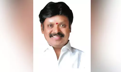 സ്പീക്കറുടെ നടപടിയിൽ വിവാദം പുകയുന്നു; എ.ഐ.എ.ഡി.എം.കെയിൽ നിന്ന് ഒരു എം.എൽ.എ കൂടി രാജിവെച്ചു