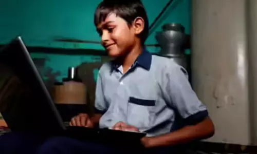 ഇന്ധനവില വർധന; ഓൺലൈൻ ക്ലാസുകളിലേക്കുള്ള മടക്കം, കുട്ടികളുടെ ഭാവി തുലാസിലാവുന്നു...