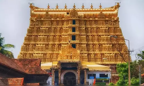 പത്മനാഭസ്വാമി ക്ഷേത്രത്തിലും വൻ സ്വർണമോഷണം; വൈരനാമവും 78 ഗ്രാം സ്വർണവും കാണാനില്ലെന്ന് റിപ്പോർട്ട്