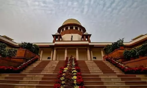 ആൺകുട്ടികൾ വിവാഹം കഴിക്കുന്നത് പെൺകുട്ടികളെയും അവരുടെ കുടുംബത്തെയും അപമാനിക്കാനാണോ?; സ്ത്രീധന പീഡനക്കേസുകൾക്കെതിരെ സുപ്രീം കോടതി ആൺകുട്ടികൾ വിവാഹം കഴിക്കുന്നത് പെൺകുട്ടികളെയും അവരുടെ കുടുംബത്തെയും അപമാനിക്കാനാണോ?; സ്ത്രീധന പീഡനക്കേസുകൾക്കെതിരെ സുപ്രീം കോടതി