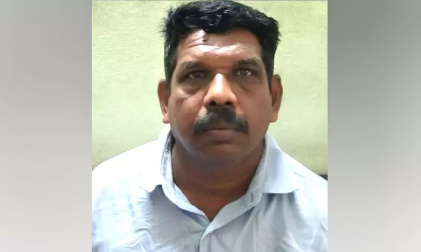 സുഹൃത്തിനെ ഹെൽമറ്റ് കൊണ്ടടിച്ച് കൊലപ്പെടുത്തിയ പ്രതിക്ക് ജീവപര്യന്തം കഠിനതടവും പിഴയും സുഹൃത്തിനെ ഹെൽമറ്റ് കൊണ്ടടിച്ച് കൊലപ്പെടുത്തിയ പ്രതിക്ക് ജീവപര്യന്തം കഠിനതടവും പിഴയും