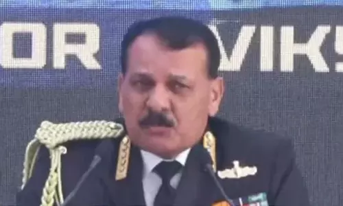വെല്ലുവിളികൾ നേരിടാൻ ഇന്ത്യ; നാവികസേനക്ക് കരുത്തായി കപ്പലുകളും അന്തർവാഹിനികളും