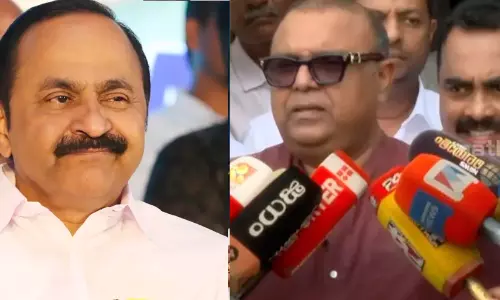 ‘വെള്ളാപ്പള്ളി മുഖ്യമന്ത്രിയെ കാണും...’; പിറന്നാൾ ദിനത്തിൽ വി.ഡി. സതീശനെ സന്ദർശിച്ച് തുഷാർ വെള്ളാപ്പള്ളി