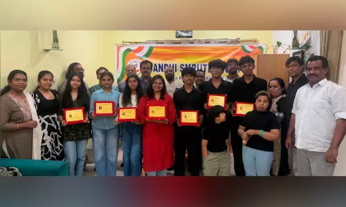 ഗാന്ധിസ്മൃതി വിജയോത്സവവും ആദരിക്കലും