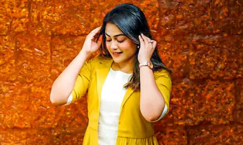 ക​ല​യു​ടെ റോ​ൾ മോ​ഡ​ൽ