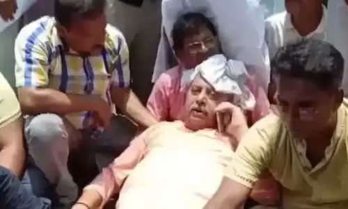 അഭിഷേകിന് പിന്നാലെ തൃണമൂൽ എം.പി കല്യാൺ ബാനർജിക്കു നേരെയും ആക്രമണം; കൊൽക്കത്തക്ക് സമീപം സംഘർഷം