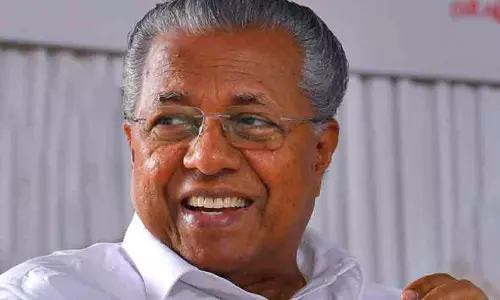 ഇ.ഡി റെയ്ഡിൽ പാർട്ടിയും മുന്നണിയും നൽകിയ പിന്തുണക്ക് നന്ദി, ഒരേ മനസ്സോടെ ഇനിയും മുന്നോട്ട് നീങ്ങാം -പിണറായി വിജയൻ