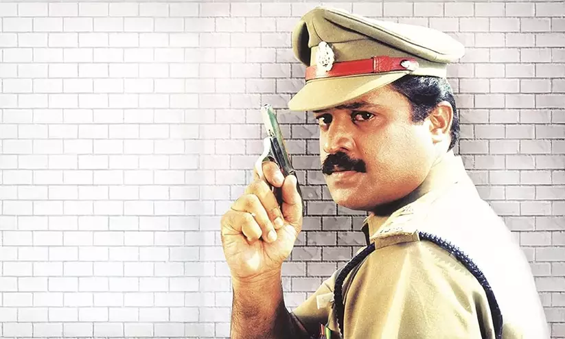 മമ്മൂട്ടി നിരസിച്ച ആ സിനിമ സുരേഷ് ഗോപിയുടെ ജീവിതത്തിൽ വഴിത്തിരിവായി; ഒരു കാലഘട്ടത്തിന്റെ സൂപ്പർതാരോദയത്തിന് വഴിതുറന്ന കഥാപാത്രം മമ്മൂട്ടി നിരസിച്ച ആ സിനിമ സുരേഷ് ഗോപിയുടെ ജീവിതത്തിൽ വഴിത്തിരിവായി; ഒരു കാലഘട്ടത്തിന്റെ സൂപ്പർതാരോദയത്തിന് വഴിതുറന്ന കഥാപാത്രം