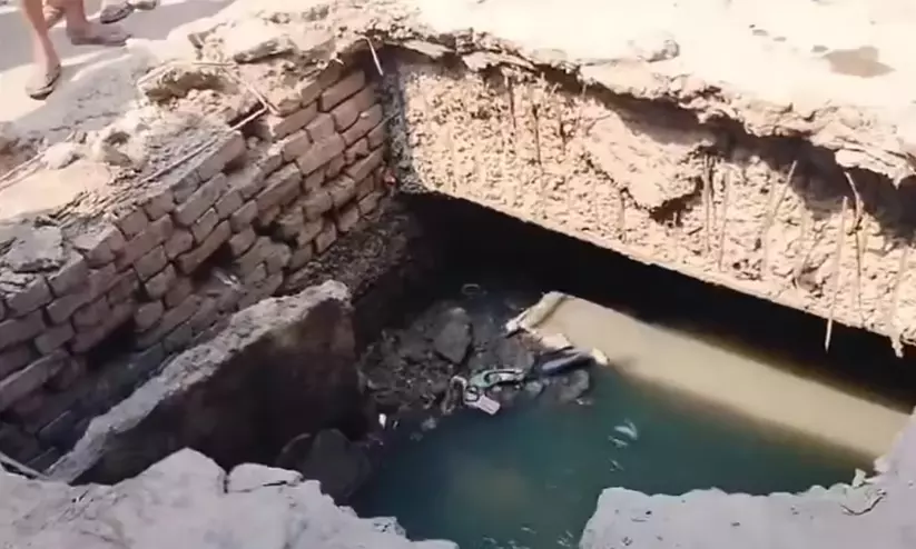 Several BEd aspirants fall into sewage drain after slab caves Several BEd aspirants fall into sewage drain after slab caves
