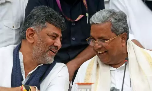 ഡി.കെ മന്ത്രിസഭയിൽ ഒമ്പത് സിദ്ധരാമയ്യപക്ഷക്കാർ, മകനും കാബിനറ്റ് പദവി; വിപുലീകരണം രണ്ട് ഘട്ടങ്ങളായി