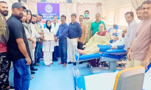 ഈദ് ദിനത്തിൽ രക്തദാന ക്യാമ്പ് സംഘടിപ്പിച്ച്  കുടുംബ സൗഹൃദ വേദി ബഹ്‌റൈൻ