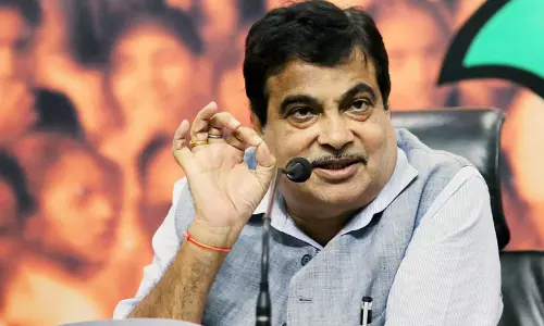 പാചകവാതക വിലക്കയറ്റത്തിന് ഇനി ആശ്വാസം; എഥനോൾ സ്റ്റൗ ഉടൻ വരുമെന്ന് നിതിൻ ഗഡ്കരി പാചകവാതക വിലക്കയറ്റത്തിന് ഇനി ആശ്വാസം; എഥനോൾ സ്റ്റൗ ഉടൻ വരുമെന്ന് നിതിൻ ഗഡ്കരി