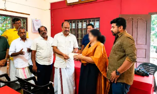 കോ​ശി ലൂ​ക്കോ​സി​െൻറ കു​ടും​ബ​ത്തി​ന് കേ​ളി   കു​ടുംബ സു​ര​ക്ഷാ ഫ​ണ്ട് കൈ​മാ​റി