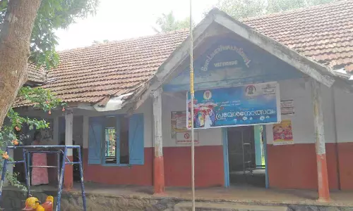 ഇത്തവണയും ആരും ചേർന്നില്ല; വെട്ടിക്കോട് ഗവ. സ്കൂളിൽ കുട്ടികളെ കാത്ത് അധ്യാപകർ