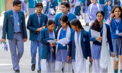 സി.ബി.എസ്.ഇ 12ാം ക്ലാസ് പരീക്ഷാ മൂല്യനിർണയം; പരാതികൾ പാർലമെന്ററി സമിതി പരിശോധിക്കും
