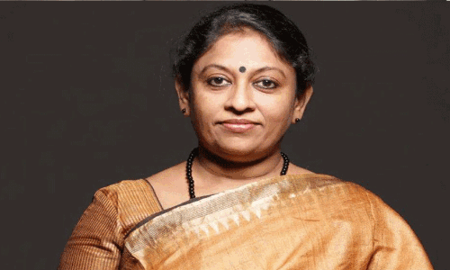 ‘കലാച്ചി 2020 മുതൽ പ്രസിദ്ധീകരിച്ചുവന്ന നോവൽ, സത്യസന്ധതയില്ലാത്ത ആരോപണങ്ങൾ ബാധിക്കാറില്ല’; കോപ്പിയടി ആരോപണം തള്ളി കെ.ആർ. മീര