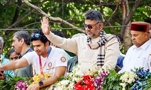 ഡി.കെ മന്ത്രിസഭ ഇന്ന് അധികാരമേല്‍ക്കും, മ​ന്ത്രിസഭയിൽ രണ്ട് മലയാളികളും; സത്യപ്രതിജ്ഞ വൈകീട്ട് 4.05 ന്