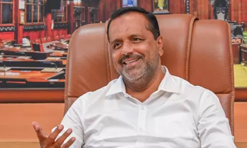 സോഷ്യൽ മീഡിയ നോക്കി ആരും ഉത്തരവാദിത്തം നൽകില്ല -യു.ടി. ഖാദർ