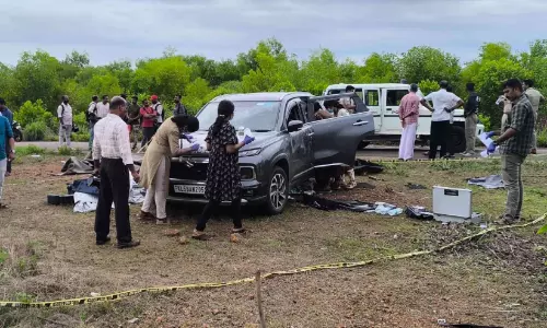 നടുക്കം, ഉദ്വേഗം; ദുരൂഹത തീരാതെ പിലാത്തറയിലെ കാർ കവർച്ച