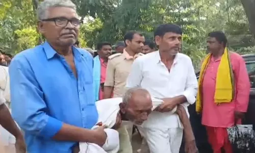 ‘ഈ അനീതിക്ക് കാലം മറുപടി നൽകണം’; നടക്കാൻ പോലുമാകാത്ത വയോധികന് ശിക്ഷ വിധിച്ചതിൽ രോഷമുയരുന്നു