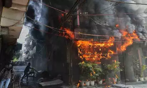 വെന്തുമരിച്ചവരിലധികവും വൈദ്യചികിത്സക്കെത്തിയ വിദേശികൾ; അനുവാദം ആറു റൂമുകൾക്ക്, 25 മുറിയിൽ ആളുകളെ താമസിപ്പിച്ചു