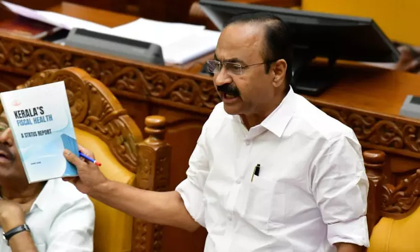 ധവളപത്രം പുറത്തിറക്കി: കേരളത്തിന് കടം 5.07 ലക്ഷം കോടി; സാമ്പത്തിക സ്ഥിതി ഗുരുതരം ധവളപത്രം പുറത്തിറക്കി: കേരളത്തിന് കടം 5.07 ലക്ഷം കോടി; സാമ്പത്തിക സ്ഥിതി ഗുരുതരം