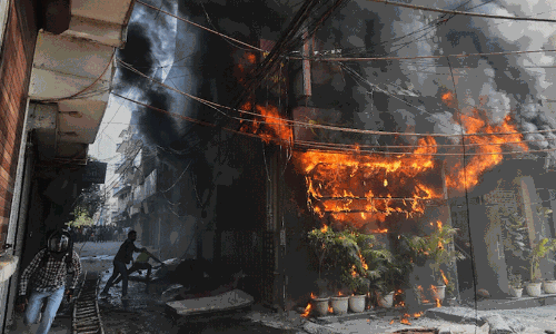 delhi hotel fire