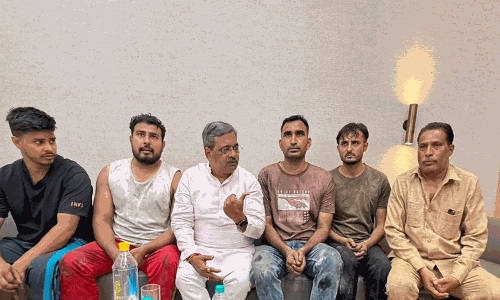 ഡൽഹി ഹോട്ടൽ തീപിടിത്തം: ജീവൻ പണയംവെച്ച് രക്ഷാപ്രവർത്തനം നടത്തിയ മുസ്ലിം യുവാക്കളെ പ്രശംസിച്ച് ബി.ജെ.പി എം.എൽ.എ; സോഷ്യൽ മീഡിയയിൽ കയ്യടി