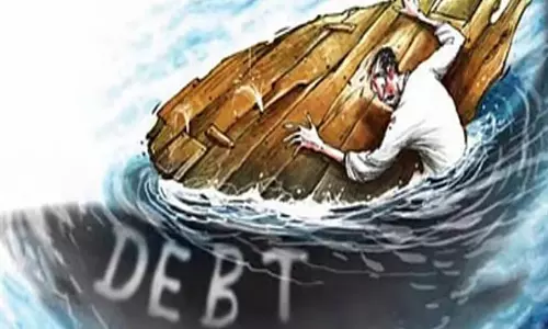 ധനഉത്തരവാദിത്ത നിയമം കാറ്റിൽപ്പറത്തി; ലക്ഷ്യം നേടാനാവാത്തതിനാൽ നിയമം ഭേദഗതി ചെയ്തത് നാലുവട്ടം