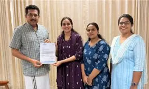 സ്കൂളുകളിൽ കളർ ഡ്രസ്; തീരുമാനം പുനഃപരിശോധിക്കണമെന്ന് കെ.എസ്.യു