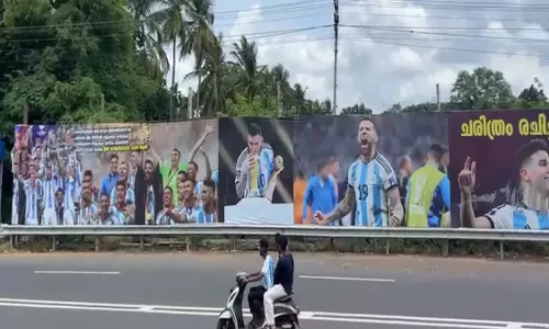 ‘ലൈനുകൾക്ക് സമീപം ഫ്ലെക്സും ബാനറും സ്ഥാപിക്കരുത്’; ഫുട്ബോൾ ആരാധകർക്ക് മുന്നറിയിപ്പുമായി കെ.എസ്.ഇ.ബി