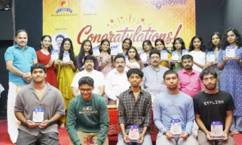 സി.ബി.എസ്.ഇ പരീക്ഷകളിൽ ഉന്നത വിജയം കാഴ്ചവെച്ച വിദ്യാർഥികളെ എസ്.എൻ. സിഎസ് ആദരിച്ചു
